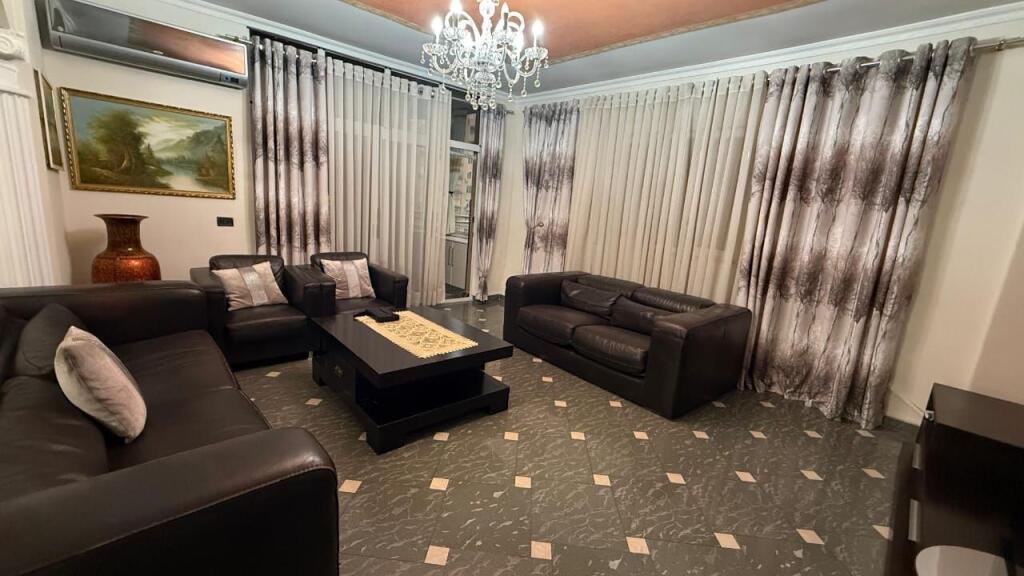 Appartamento 3+1 in Affitto – Comune di Parigi, Tirana 🏡