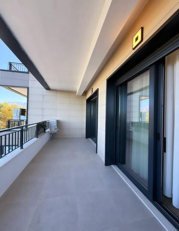 𝐅𝐫𝐚𝐧𝐠𝐞 𝐝𝐞𝐥 𝐋𝐚𝐠𝐨 𝐝𝐢 𝐓𝐡𝐚𝐭𝐞  𝐀𝐩𝐚𝐫𝐭𝐚𝐦𝐞𝐧𝐭𝐨 𝐬𝐮𝐩𝐞𝐫 𝐢𝐧 𝐯𝐞𝐧𝐝𝐢𝐭𝐚!2+1.