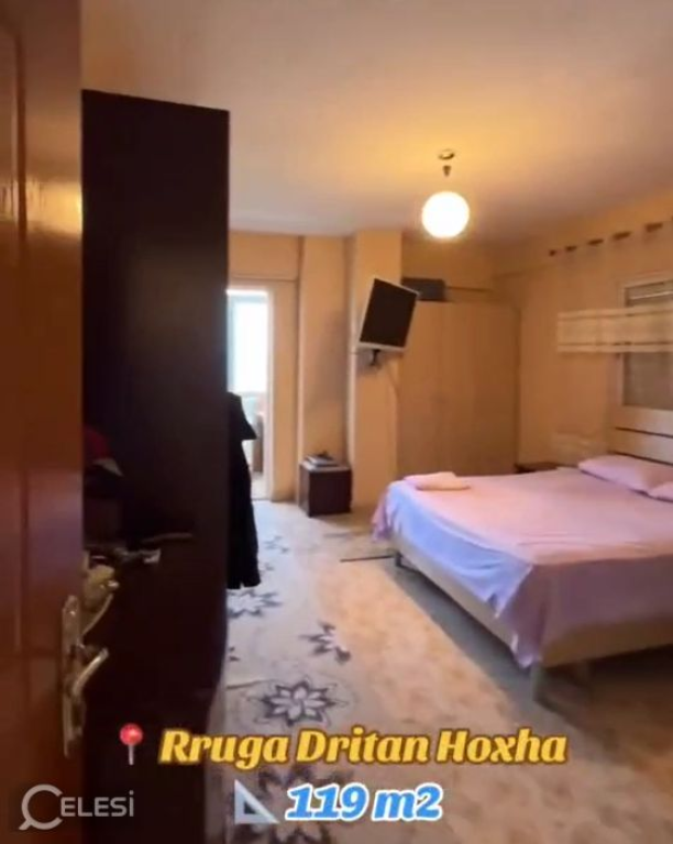 Casa in affitto 2+1, Vicino all'università Zonja Keshillit Buono. 600 Euro