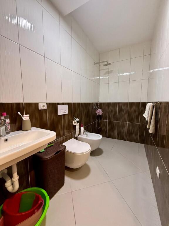 Appartamento in affitto 2+1+2, Via Barrikadave