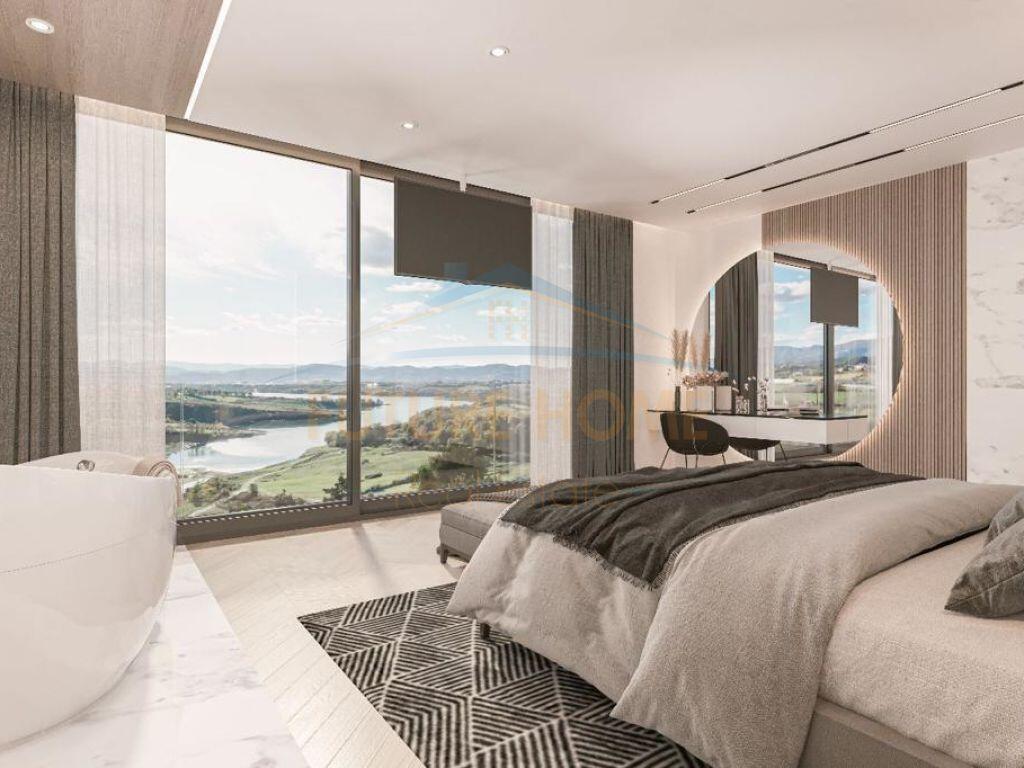 In vendita, Villa Individuale, Farke