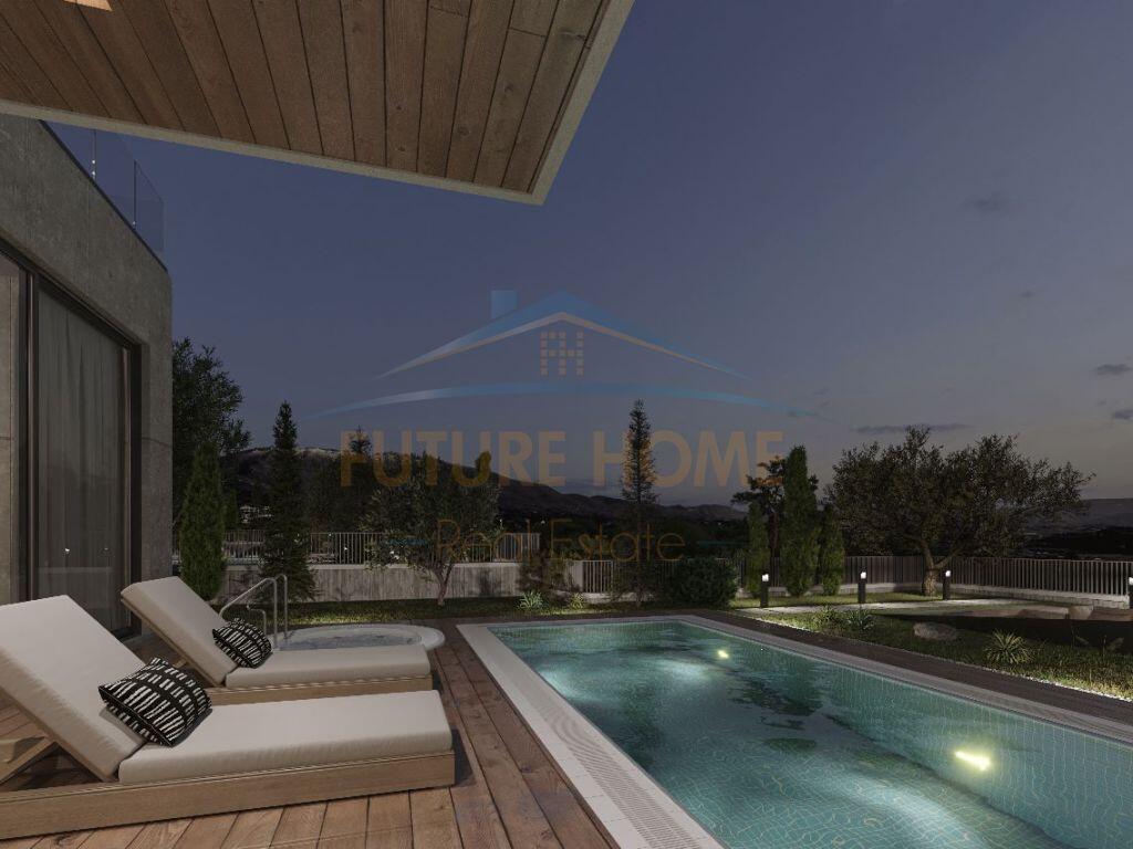 In vendita, Villa Individuale, Farke