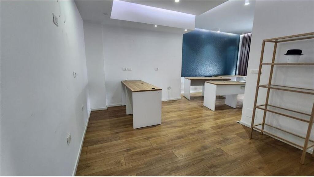 Office for rent Kika 2