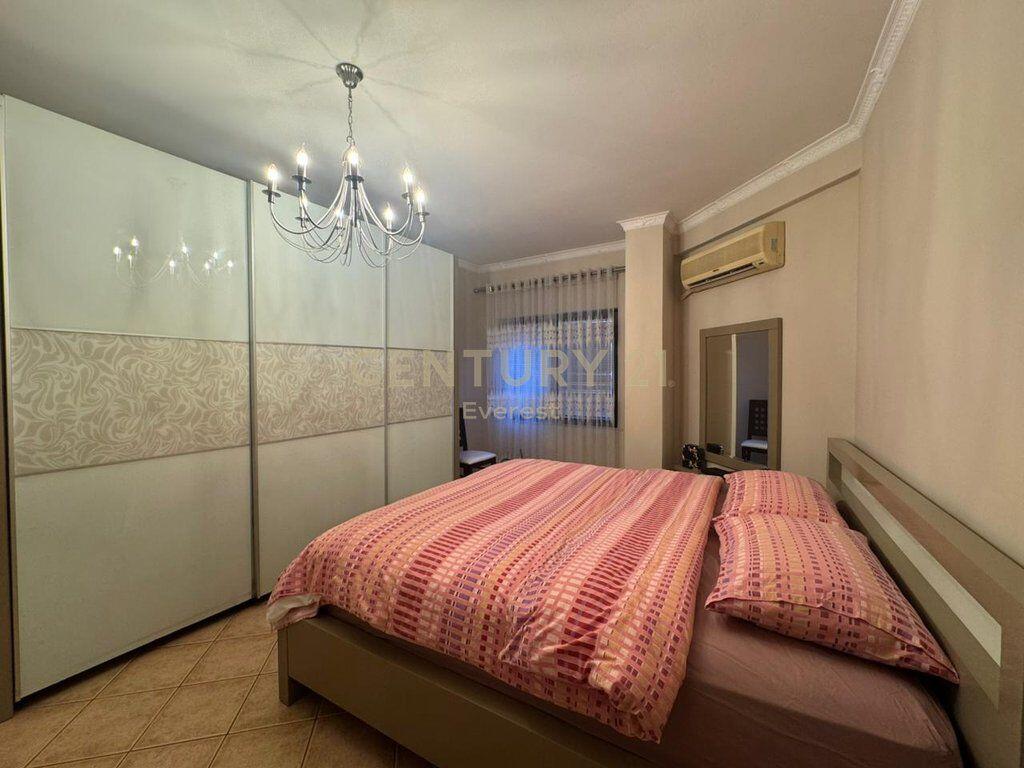 Apartment 2+1+2 for sale at Usluga Complex, Train Station