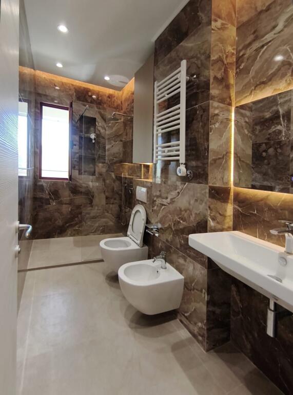 For rent 2+1 furnished opposite Delijorgji Uninhabited 800 eu