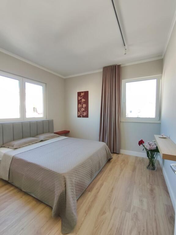 For rent 2+1 furnished opposite Delijorgji Uninhabited 800 eu