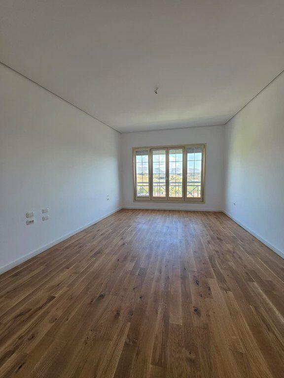 3-Storey Villa for Sale in Lunder Teg