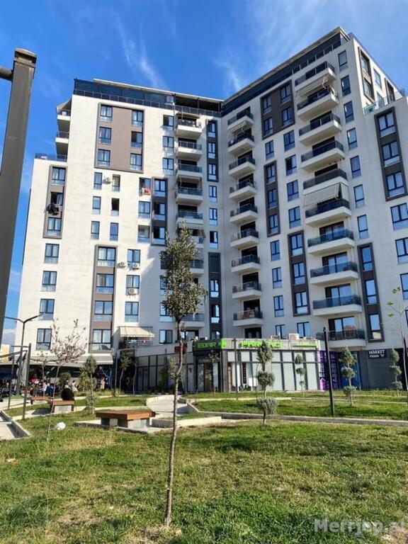 Shitet Apartament 1+1 tek Fusha e Aviacionit