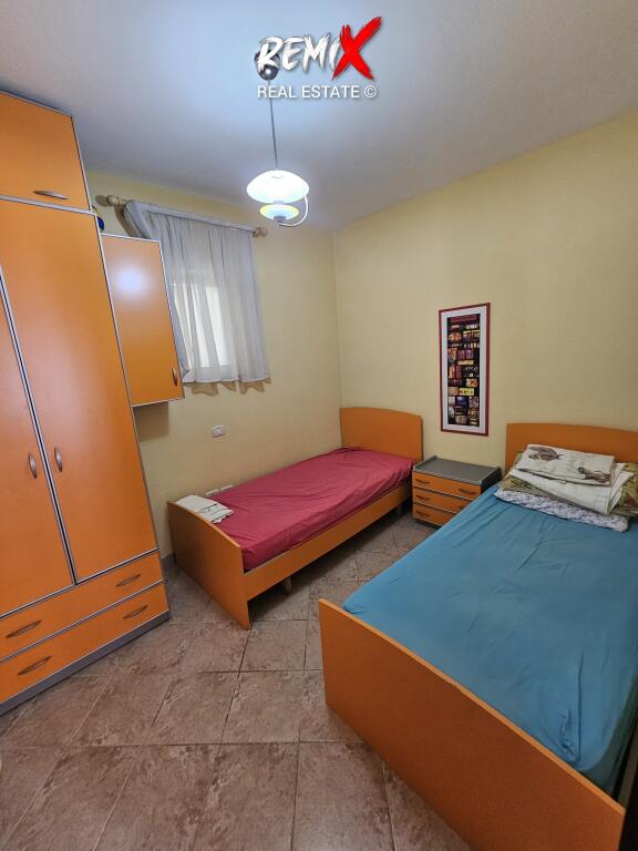 APARTAMENT 2+1 + 2 TUALETE PER SHITJE TEK SHKEMBI I KAVAJES,  50 METER LARG DETIT