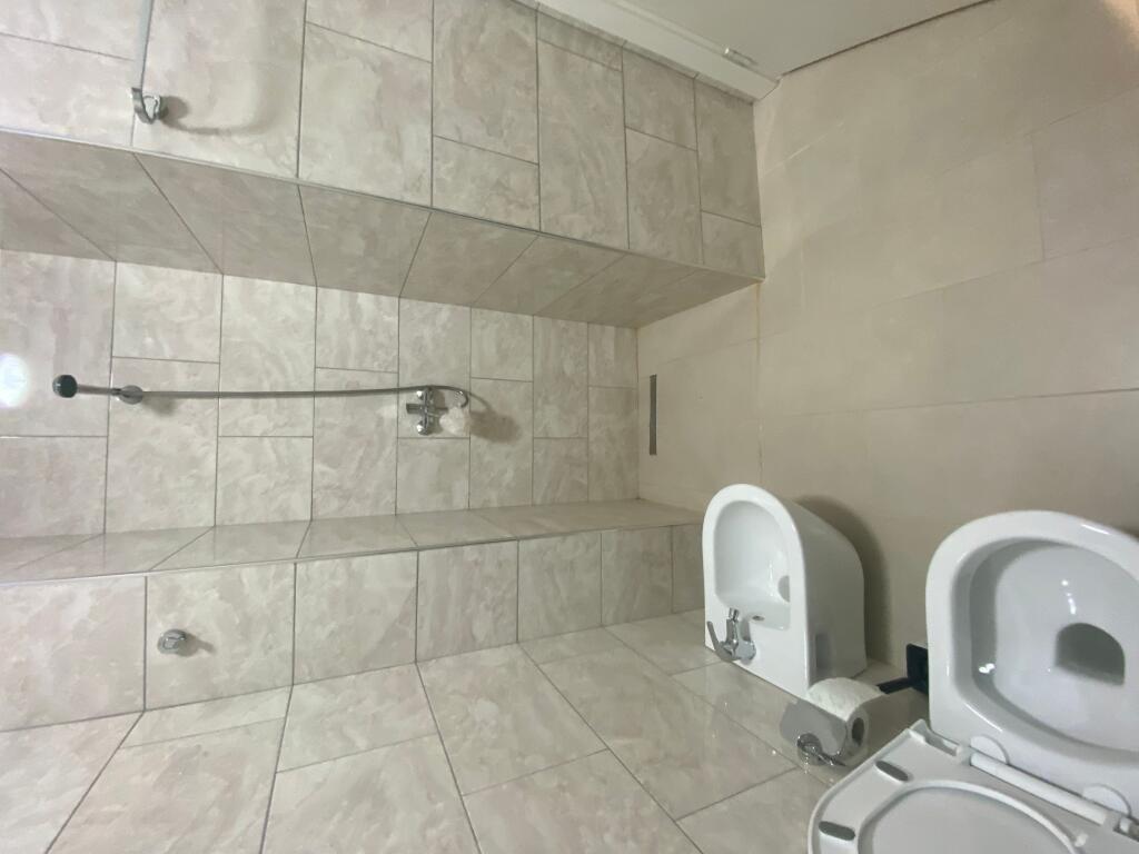 1+1,furnished near square 21,municipal police,price 750 thousand leke