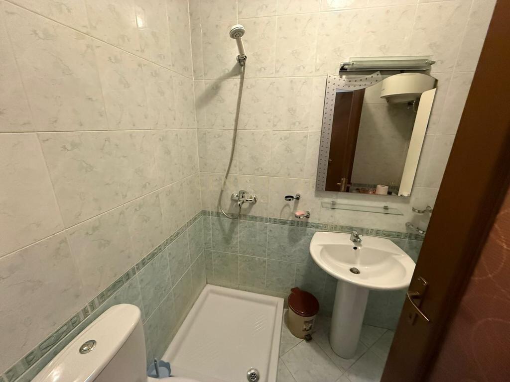 🏡 Jepet me Qira Apartament 2+1+2 – Rruga e Elbasanit, Tiranë