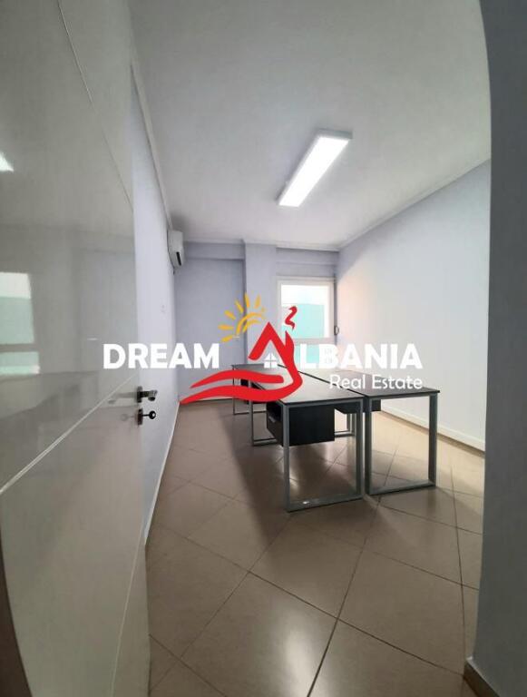 Office for rent, near Toptani (ID 42611385)