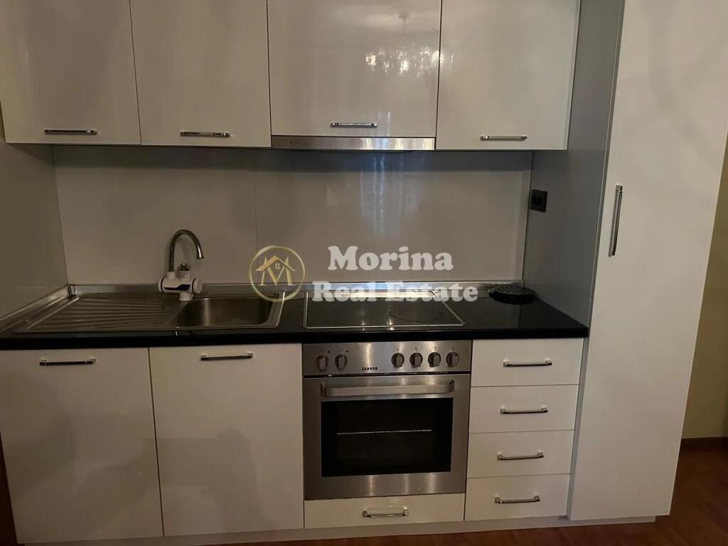 Affitto, Appartamento 3+2+2, Nuovo Viale, 800 Euro/Mese.