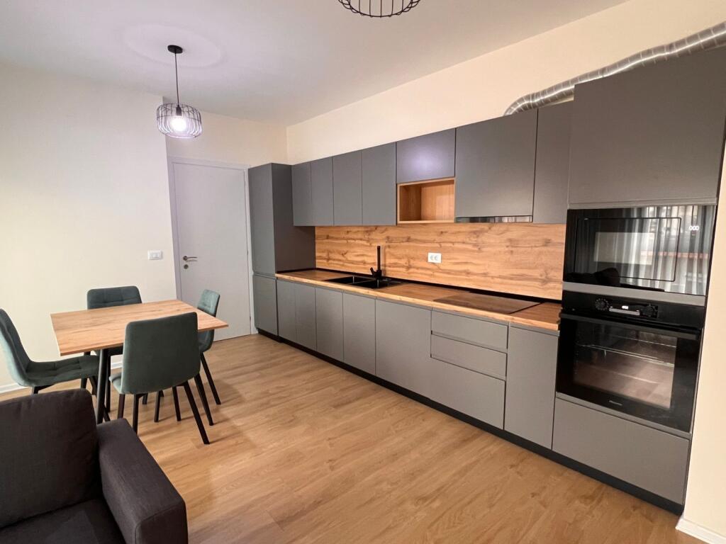 1+1,arredato,con posto auto,affittato per la prima volta,scuola rossa