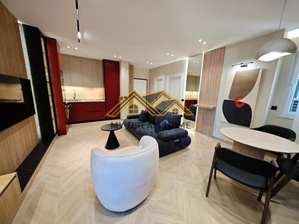 SUPER APARTMENT 1+1 IN THE CENTER OF DURRES, FOR SALE !