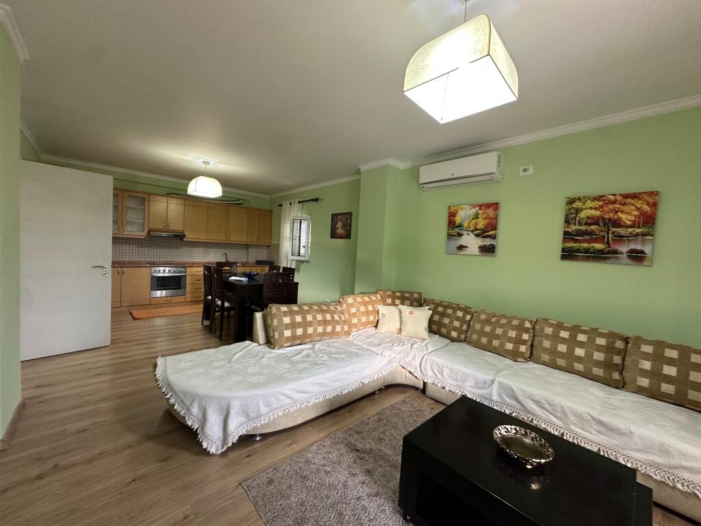 Apartament 1+1 per qira ne Laprake !