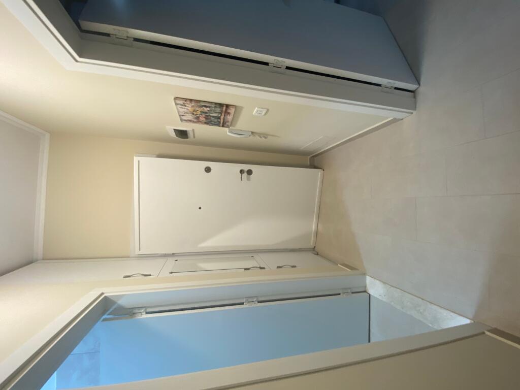 1+1,furnished near square 21,municipal police,price 750 thousand leke