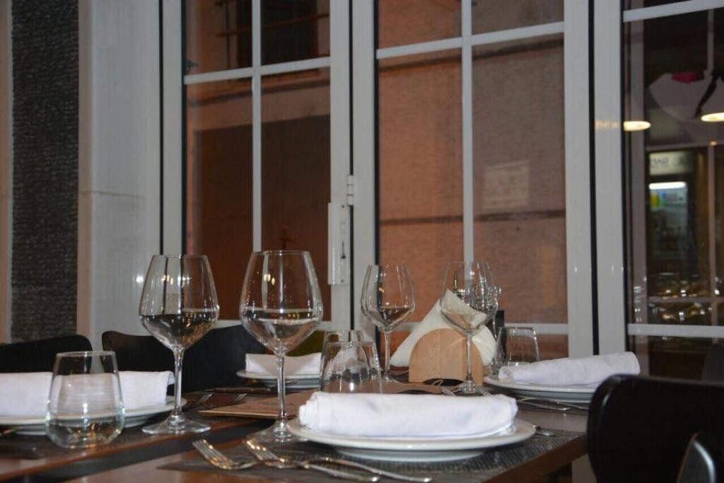 🍽️ RESTAURANT FOR RENT – NEAR “DURRËSIT” STREET, OPPOSITE “QEMAL STAFA” SCHOOL, ADJACENT TO HOTEL ELER