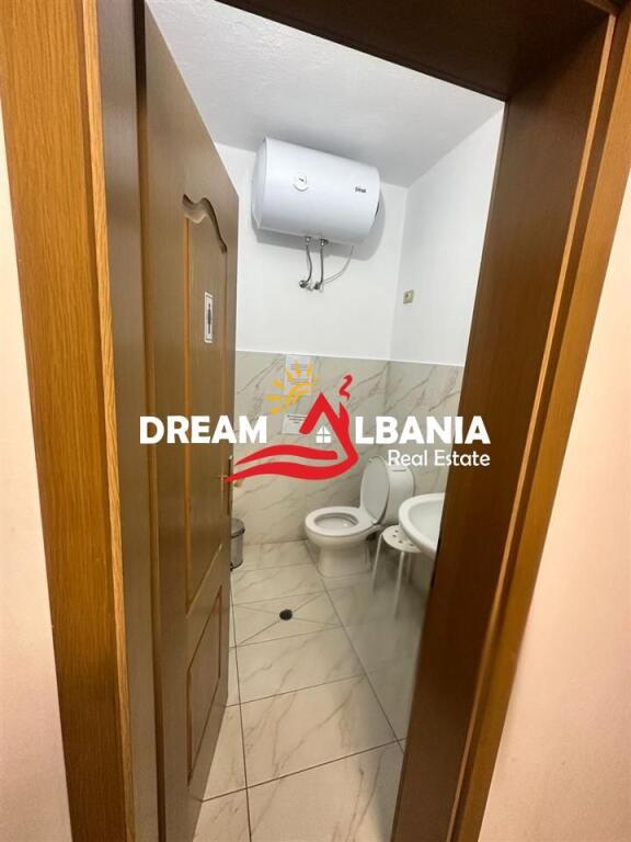 Ufficio in affitto in Via Brigada VIII, Bllok (ID 42611387)