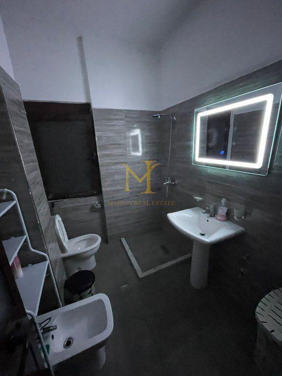 Rent apartment 1+1 Durres, near the market