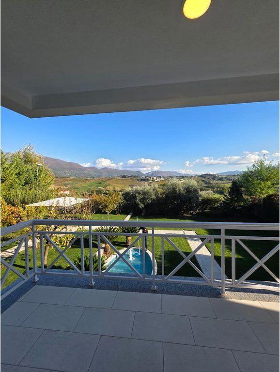 3-Storey Villa for Sale in Lunder Teg