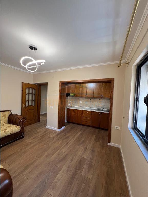 For sale, Apartment 2+1, Oxhaku, Tirana.