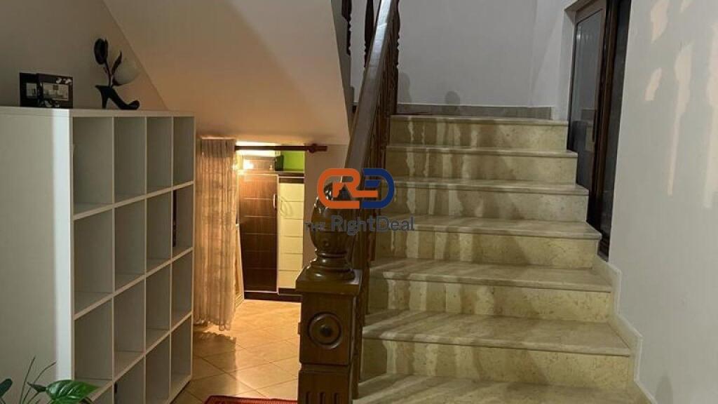 Tek 5 Majit, Shitet Vile 2 Kate Totalisht E Investuar!!