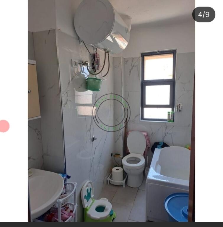 Shitet apartament 2+1,pak m nga shetitorja”Josif Budo”,Kavaje