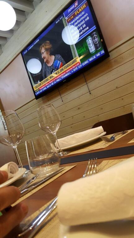 🍽️ RESTAURANT FOR RENT – NEAR “DURRËSIT” STREET, OPPOSITE “QEMAL STAFA” SCHOOL, ADJACENT TO HOTEL ELER