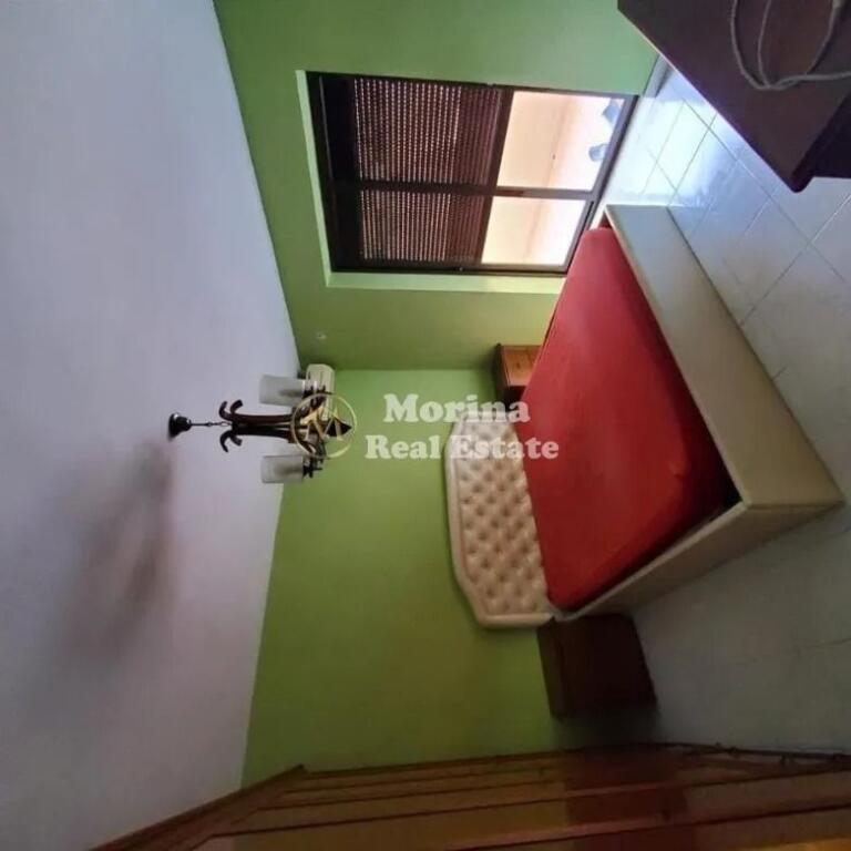 Shitet Apartament 3+2+1 ,21 Dhjetori, 231.750 Euro