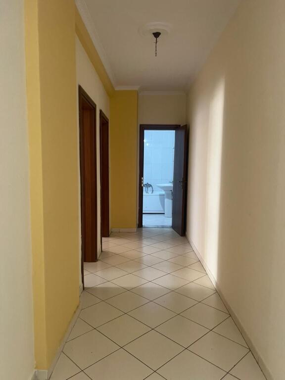 2+1,i mobiluar te bar xhoni ne astir,cmimi 450 euro