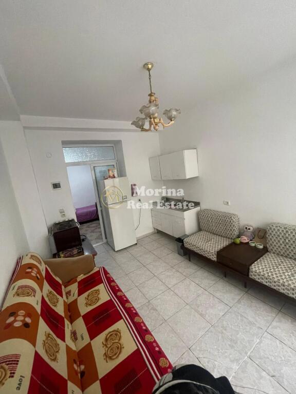 Sale, Apartment 2+1+2wc, Mine Peza Street, 170 000 euro