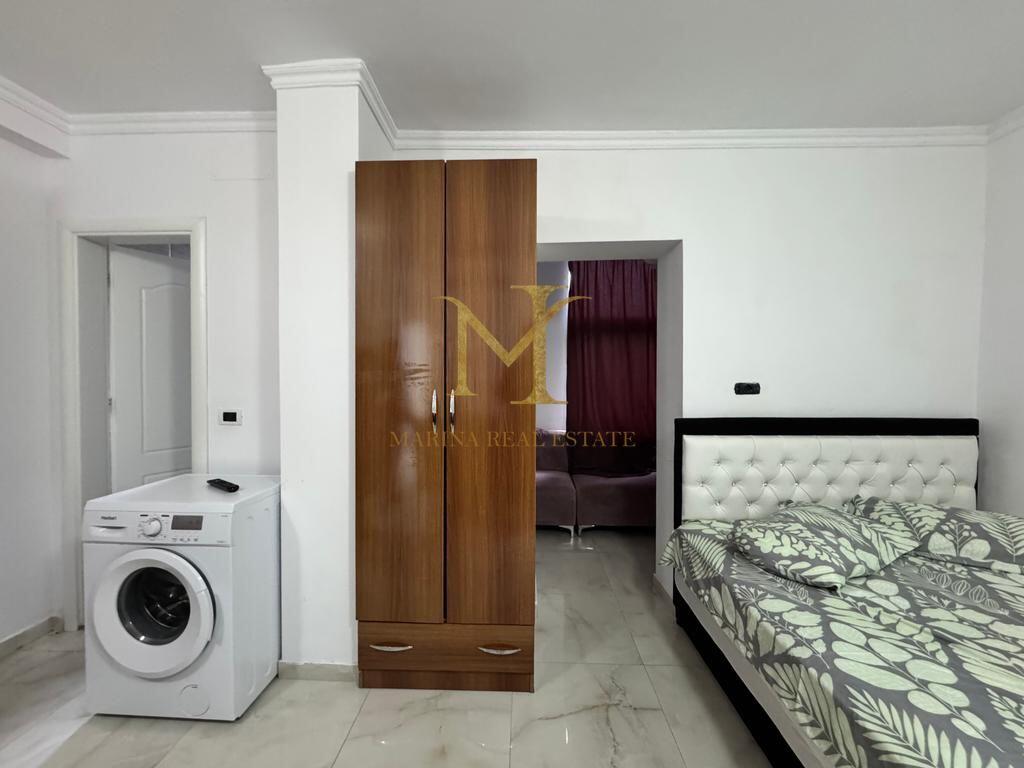 Qera garsoniere, Plazh Rrota e Kuqe (deri ne 1 maj)