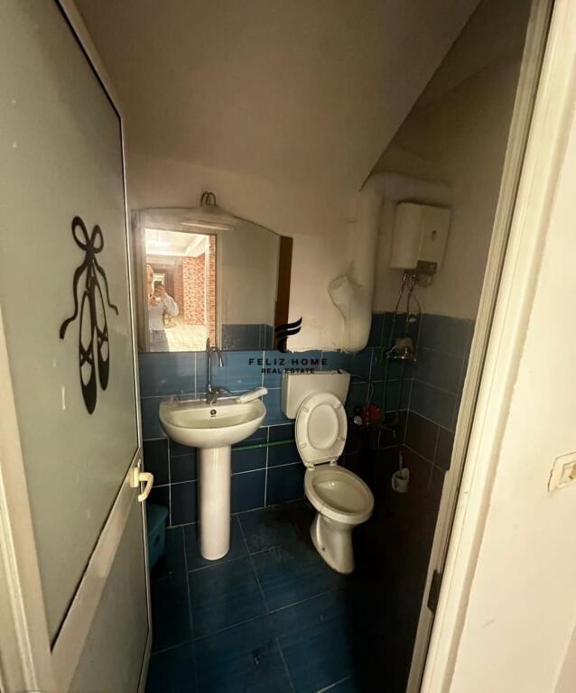 LOCALE IN AFFITTO 150 M2 21 DICEMBRE 700 EURO