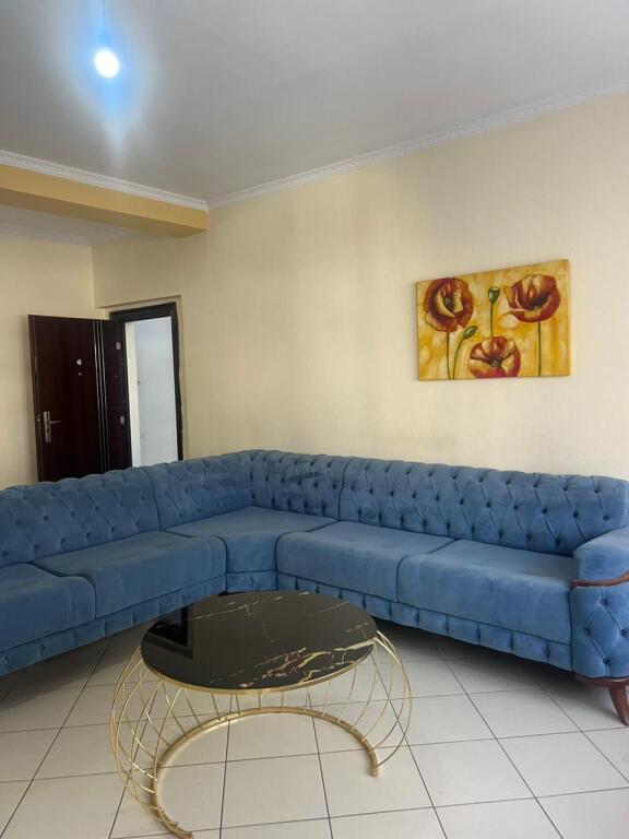 2+1,i mobiluar te bar xhoni ne astir,cmimi 450 euro