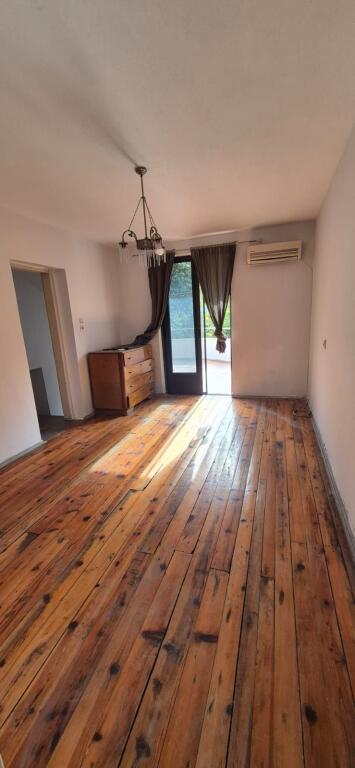 🏠 Villa 2+1 + entrance 1+1 for rent 📍 Rruga e Dibrës, near Selvia