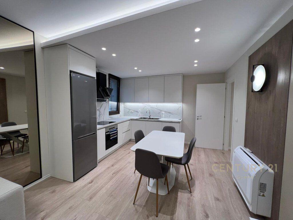 Apartment 1+1 + parking space on Barrikadave street, near the Center!