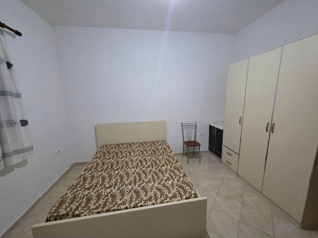 5 Maji Jepet Apartament 1+1 Me Qera