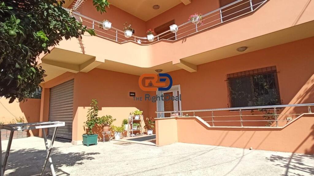 Tek 5 Majit, Shitet Vile 2 Kate Totalisht E Investuar!!