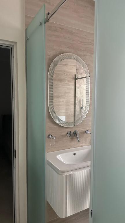 Jepet me qira apartament 1+1 te Spitali Amerikan 2!