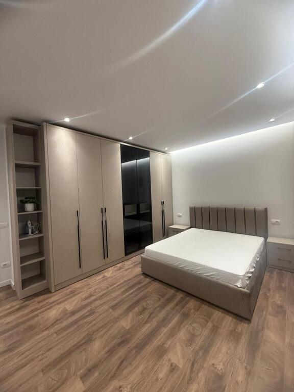 Apartment me qera 2+1+parking Jordan Misja