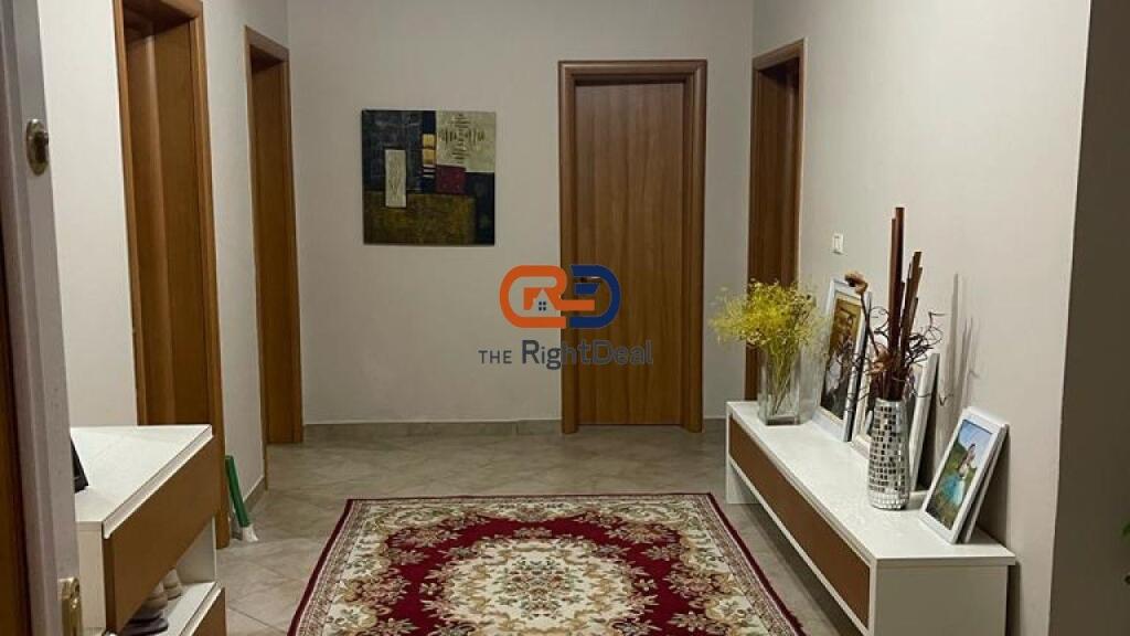 Tek 5 Majit, Shitet Vile 2 Kate Totalisht E Investuar!!