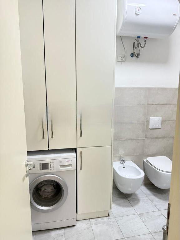 VENDESI APPARTAMENTO MODERNO 1+1+POSTO AUTO‼️ 160.000 €