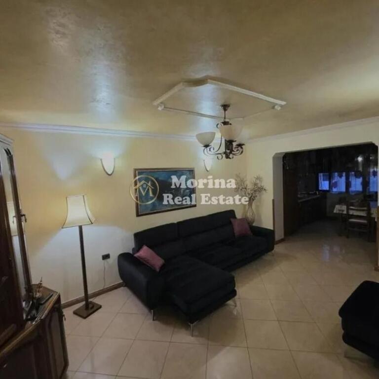 Shitet Apartament 3+2+1 ,21 Dhjetori, 231.750 Euro