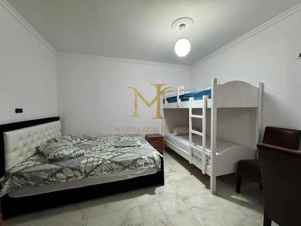 Qera garsoniere, Plazh Rrota e Kuqe (deri ne 1 maj)