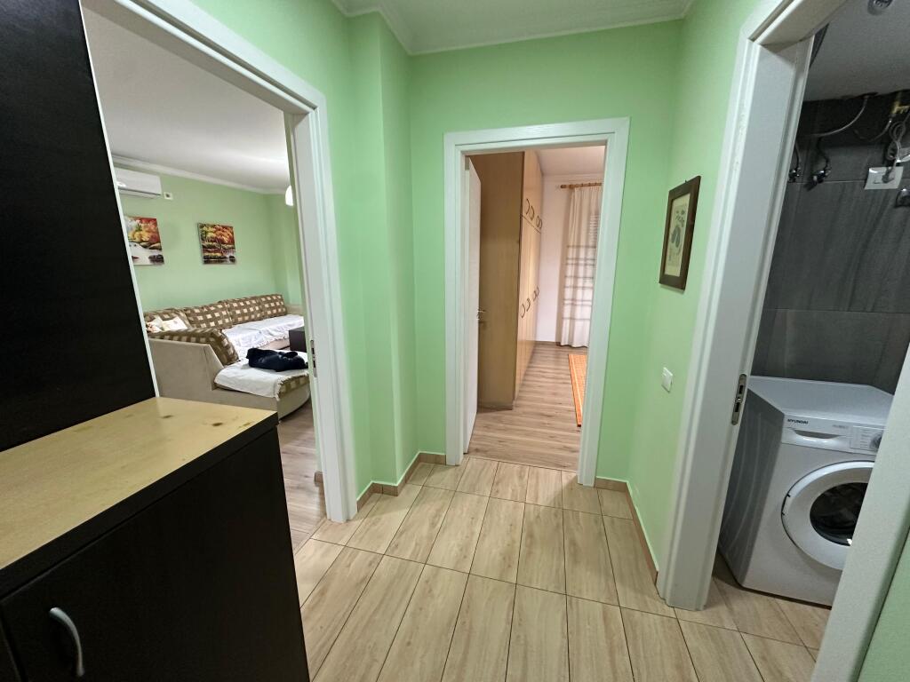 Apartament 1+1 per qira ne Laprake !