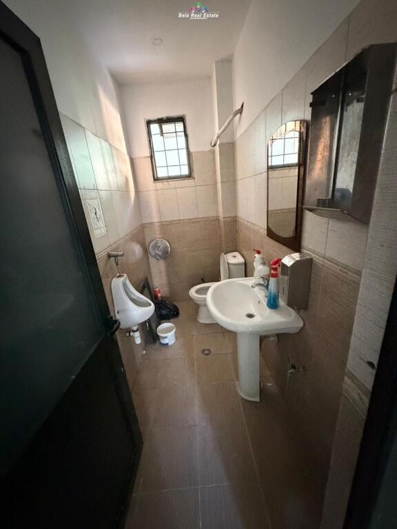 Zyre Me Qera Ne Vasil Shanto (ID BZ2733) Tirane