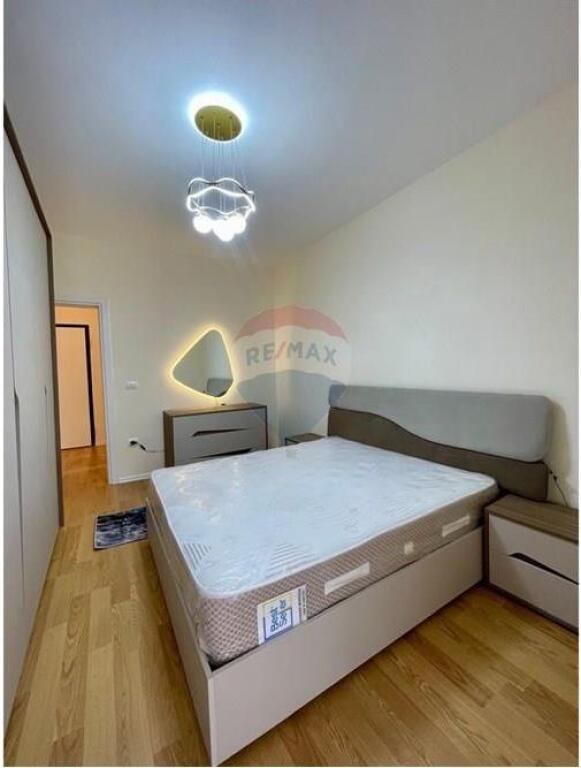 Appartamento - In Affitto - Piazza Karl Topia, Tirana