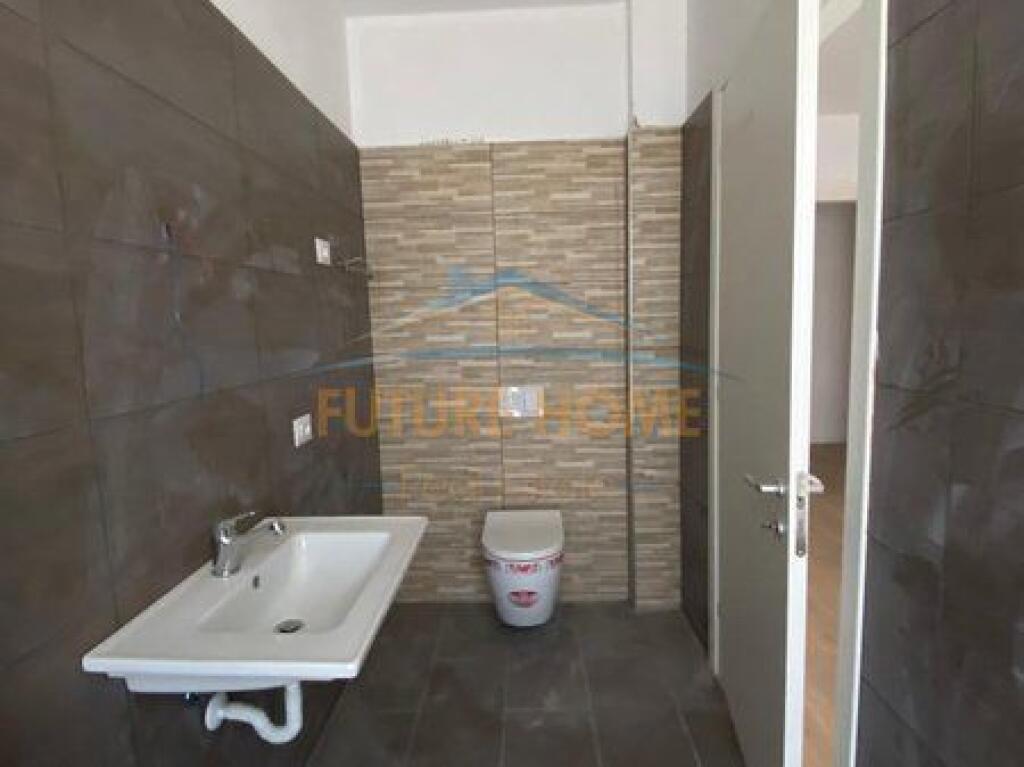 Shitet, Apartament 2+1+2, Tirana Trio Towers, Don Bosko