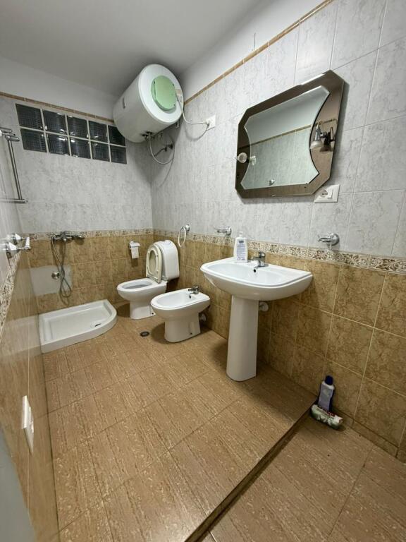 Ambiente per ufficio in affitto